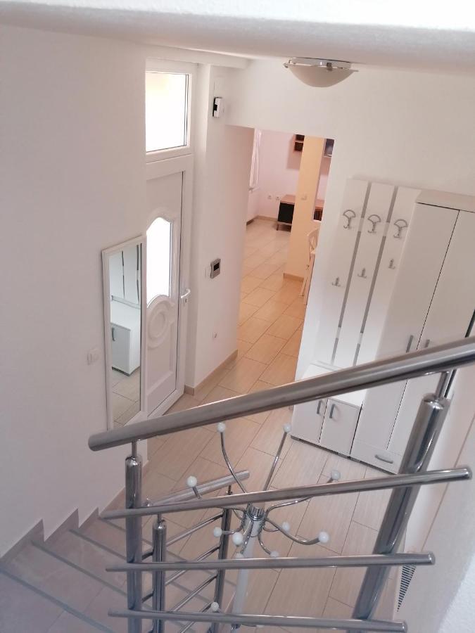 Kuca Za Odmor Ema Hotel Šibenik Kültér fotó